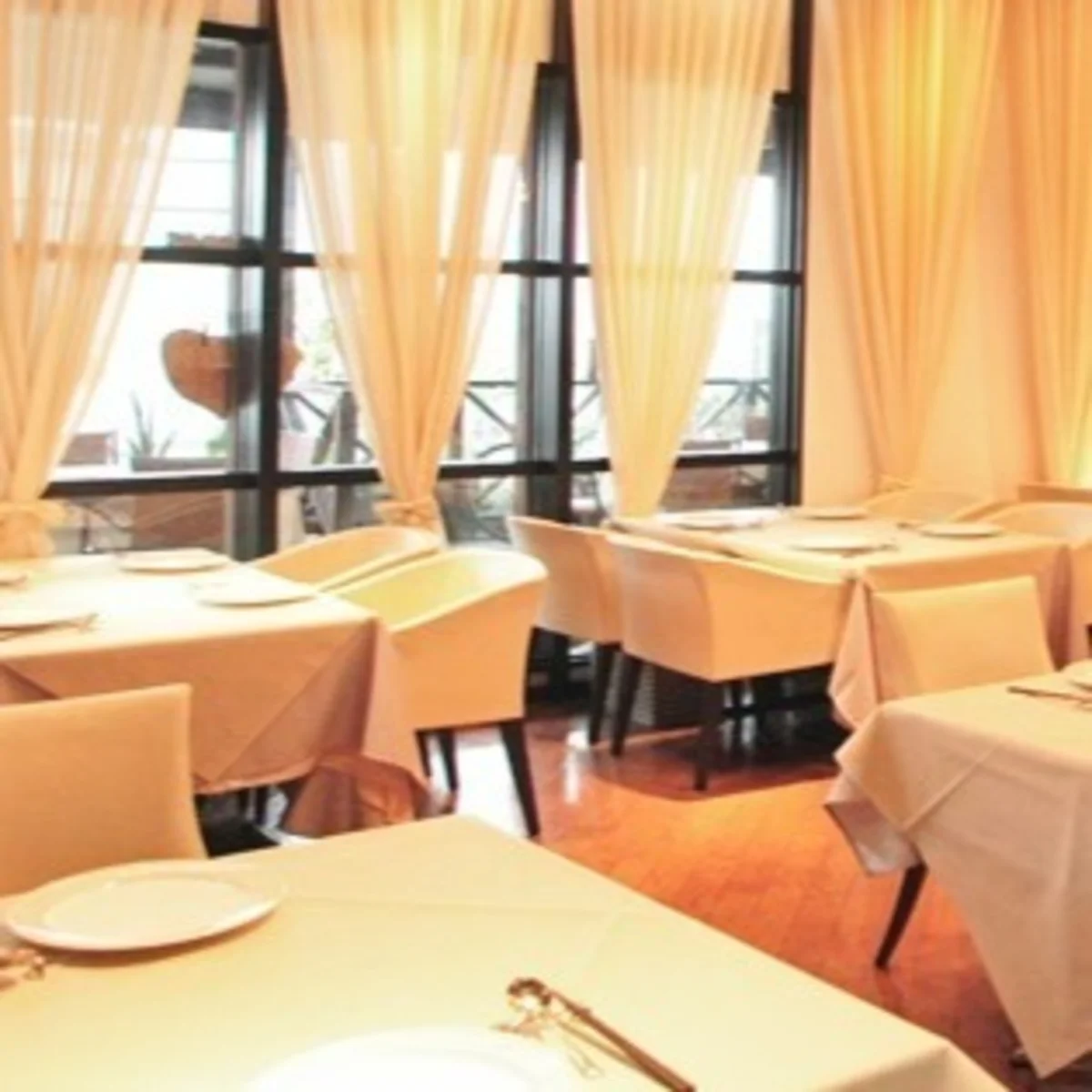 レストラン西本