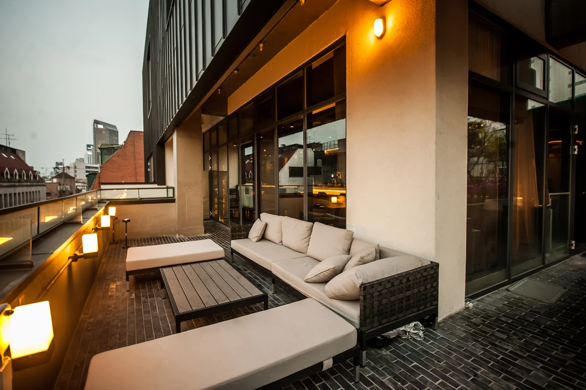 ネギ・ダイニング・ラウンジ