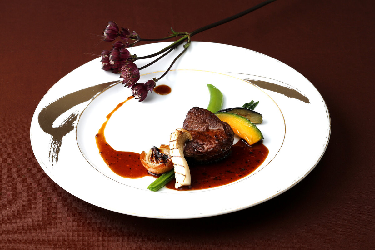 現代レストラン体系　サービスの理論と実践　４巻分 現代レストラン体系 サービスの理論と実践 4巻分 Amazon.co.jp