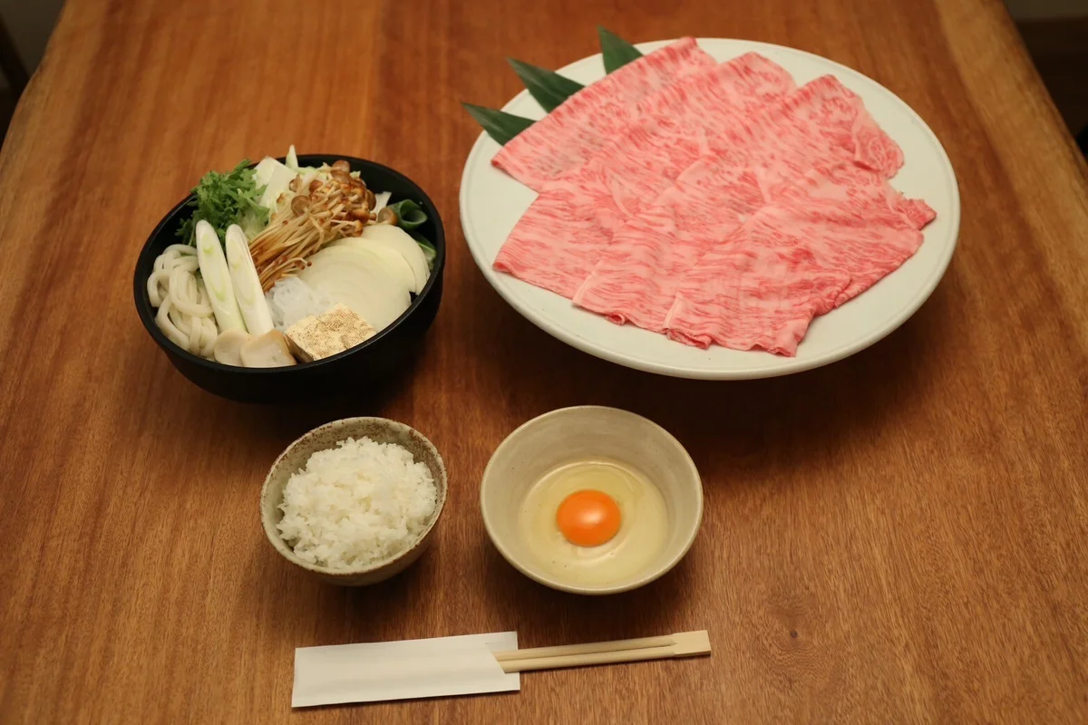 和牛すき焼き おくを