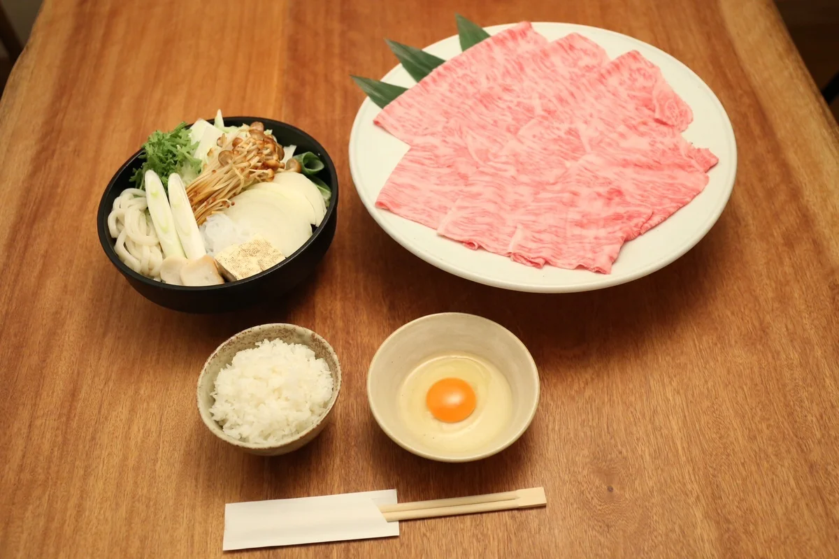 和牛すき焼き おくを