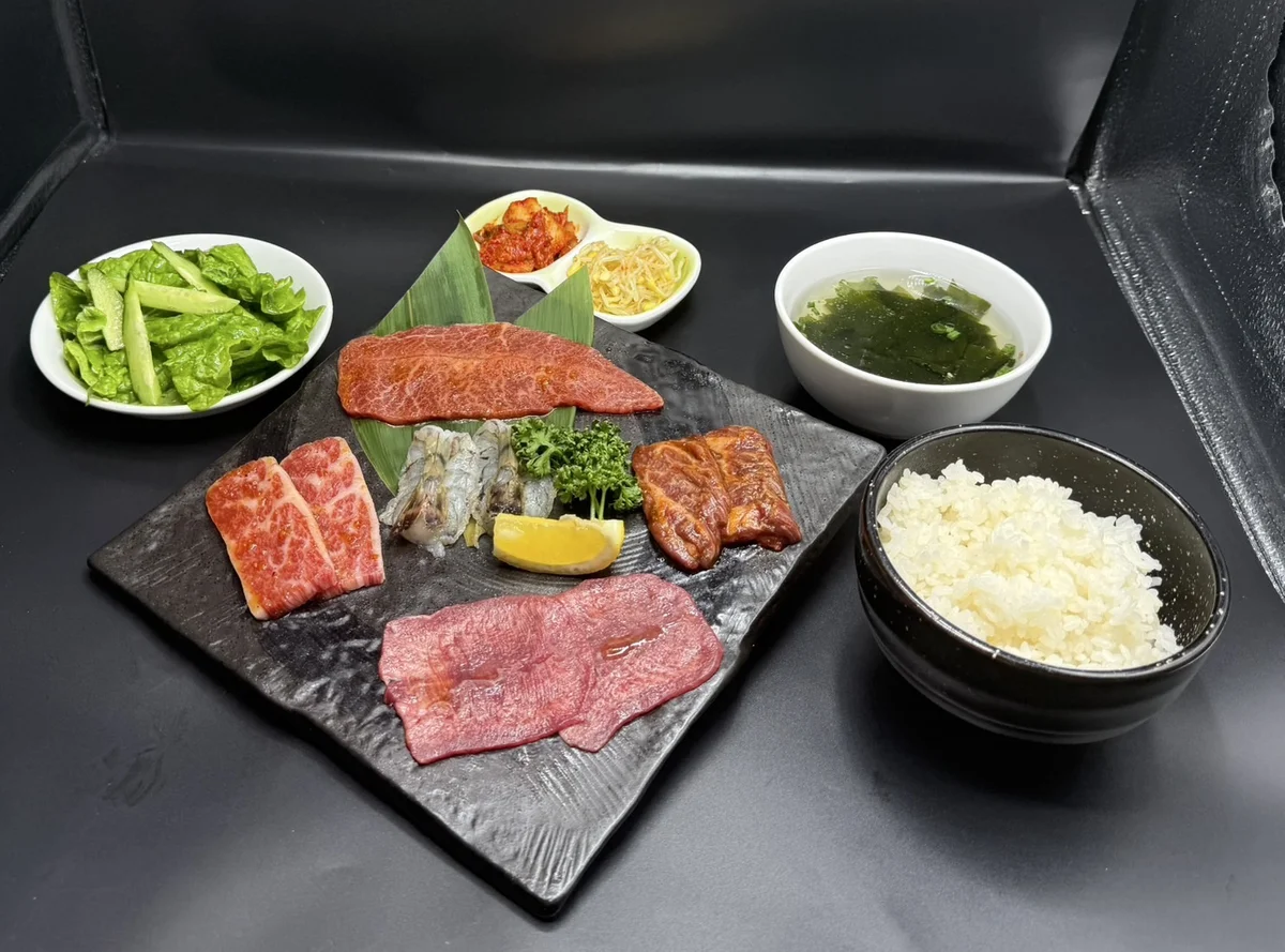 和牛焼肉 肉寿司 雅苑の料理