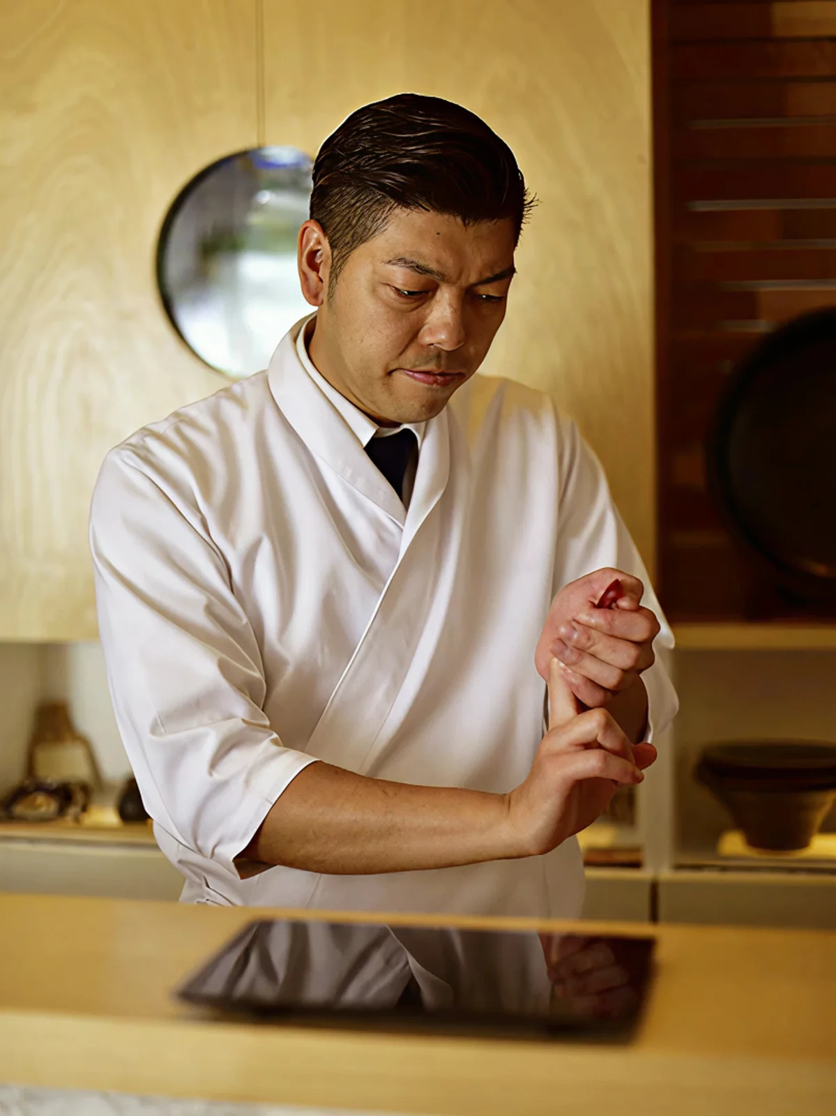 角野維之
