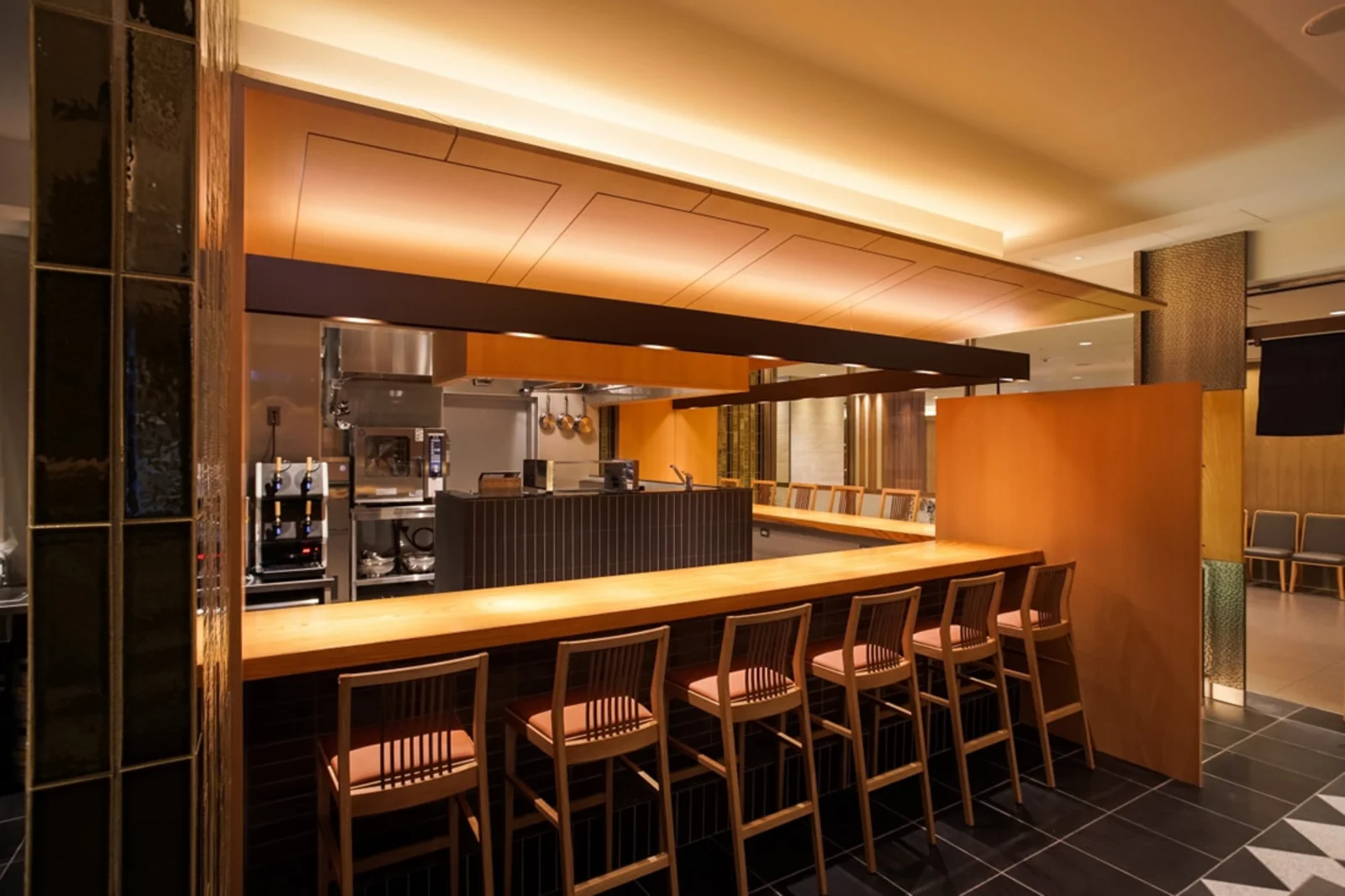 モリタ屋 銀座三越店 - Atmosphere