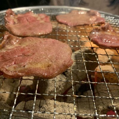 神戸炭火焼肉 Buzz 函館本店 の予約 Autoreserve