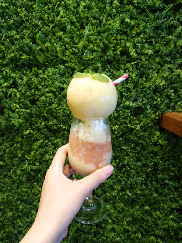 桃ページ 🍑 桃丸ごと〝とろける桃ジュース〟 最高等級の桃、甜菜糖