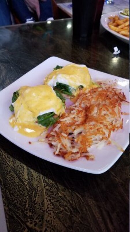 ジューク・ボックス・ダイナーの予約 | アメリカ、バージニア州