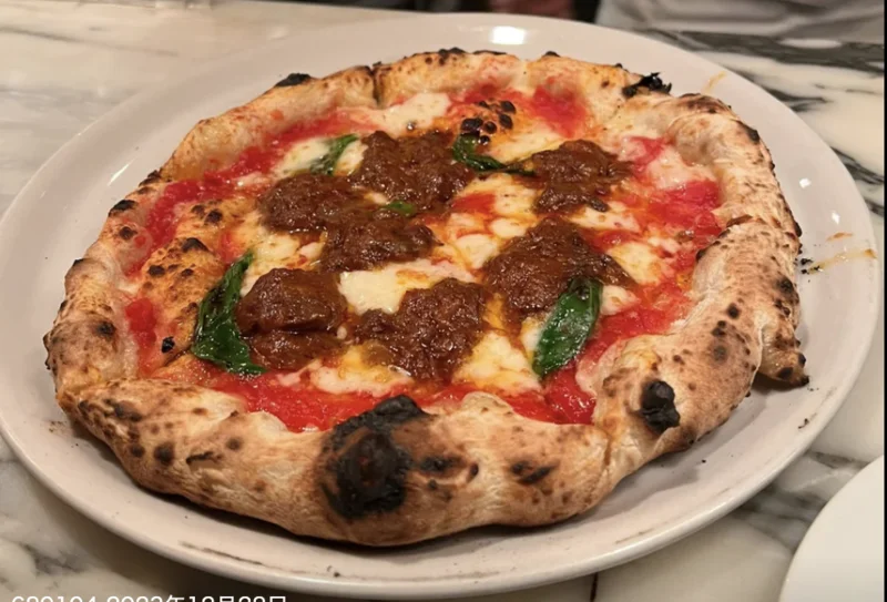 SAVOY Tomato and cheese Reservation Minatoku, Tokyo Pizza AutoReserve